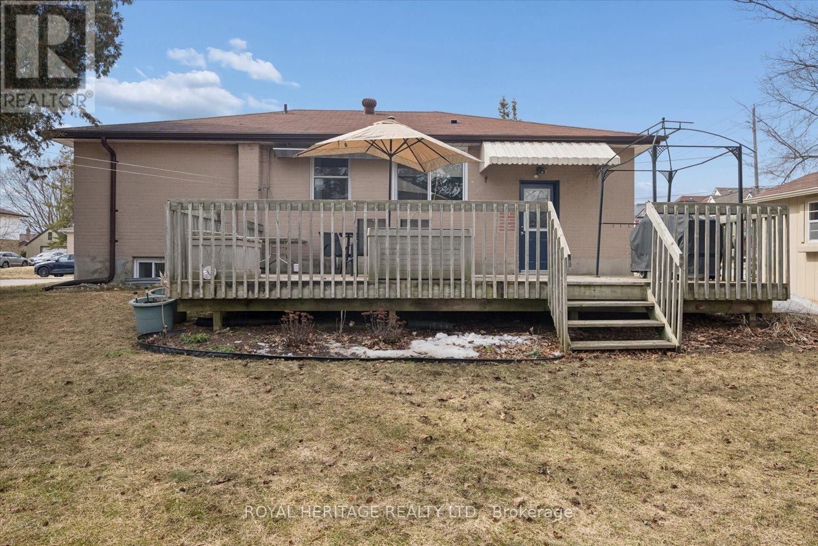 












55 GARSIDE AVENUE

,
Whitby (Brooklin),




Ontario
L1M1A9

