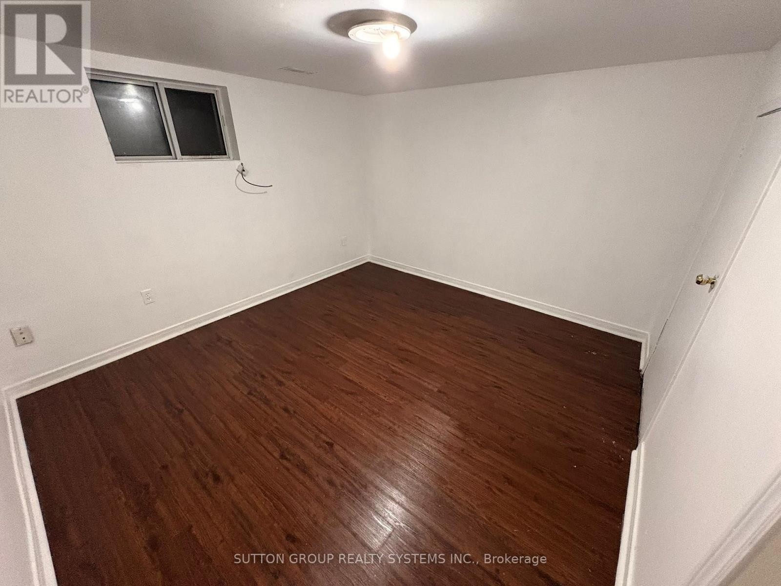 












B2 - 83 DAWES (BASEMENT) ROAD

,
Toronto (East End-Danforth),




Ontario
M4C5B2

