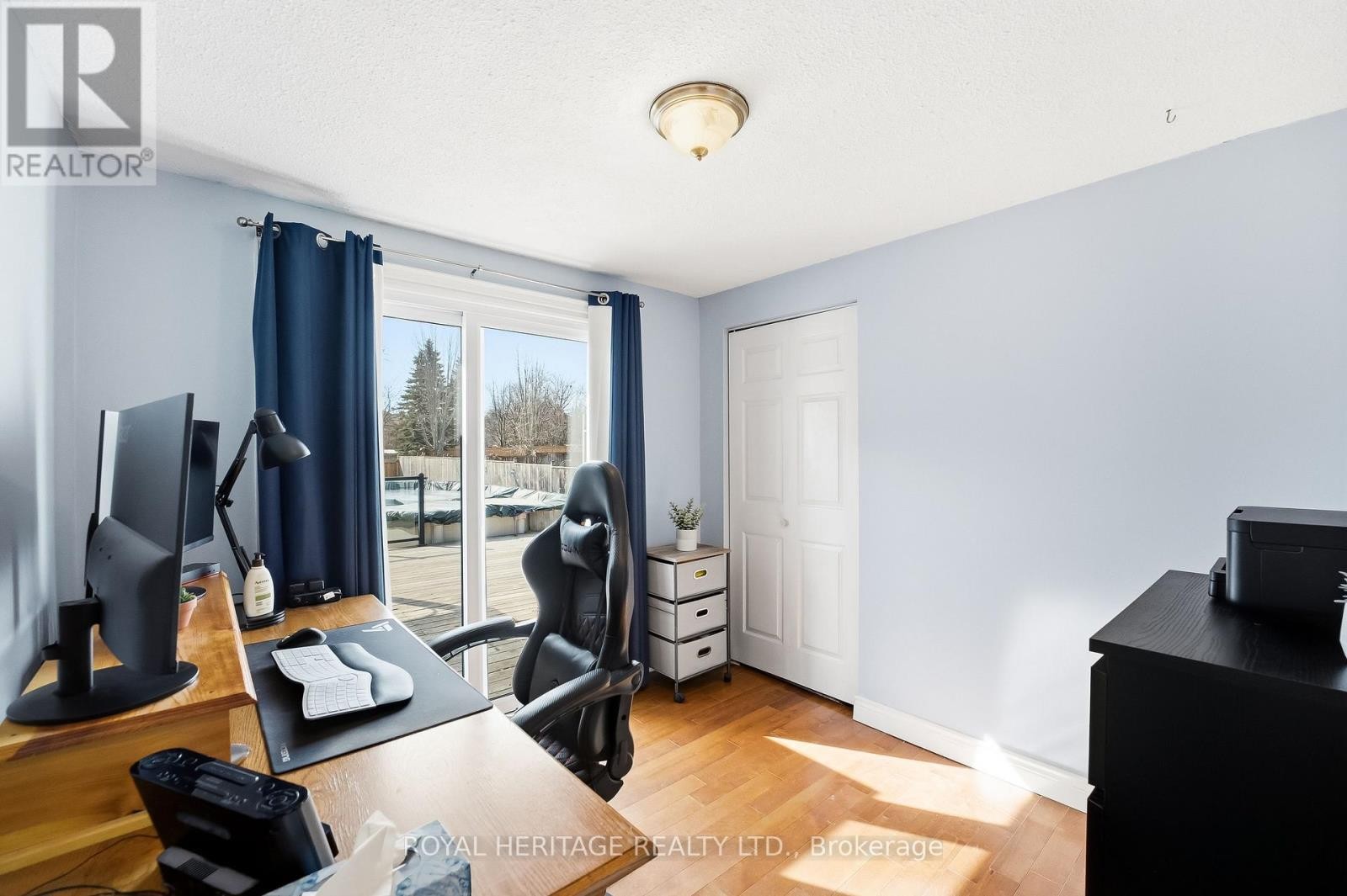 












148 GUTHRIE CRESCENT

,
Whitby (Lynde Creek),




Ontario
L1P1A8

