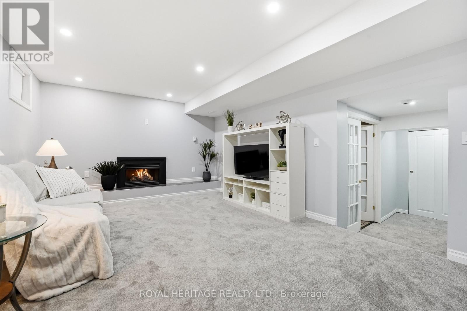 












148 GUTHRIE CRESCENT

,
Whitby (Lynde Creek),




Ontario
L1P1A8

