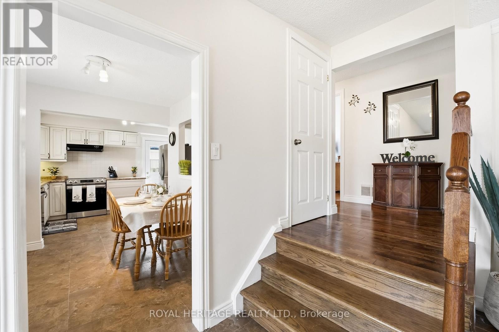 












148 GUTHRIE CRESCENT

,
Whitby (Lynde Creek),




Ontario
L1P1A8

