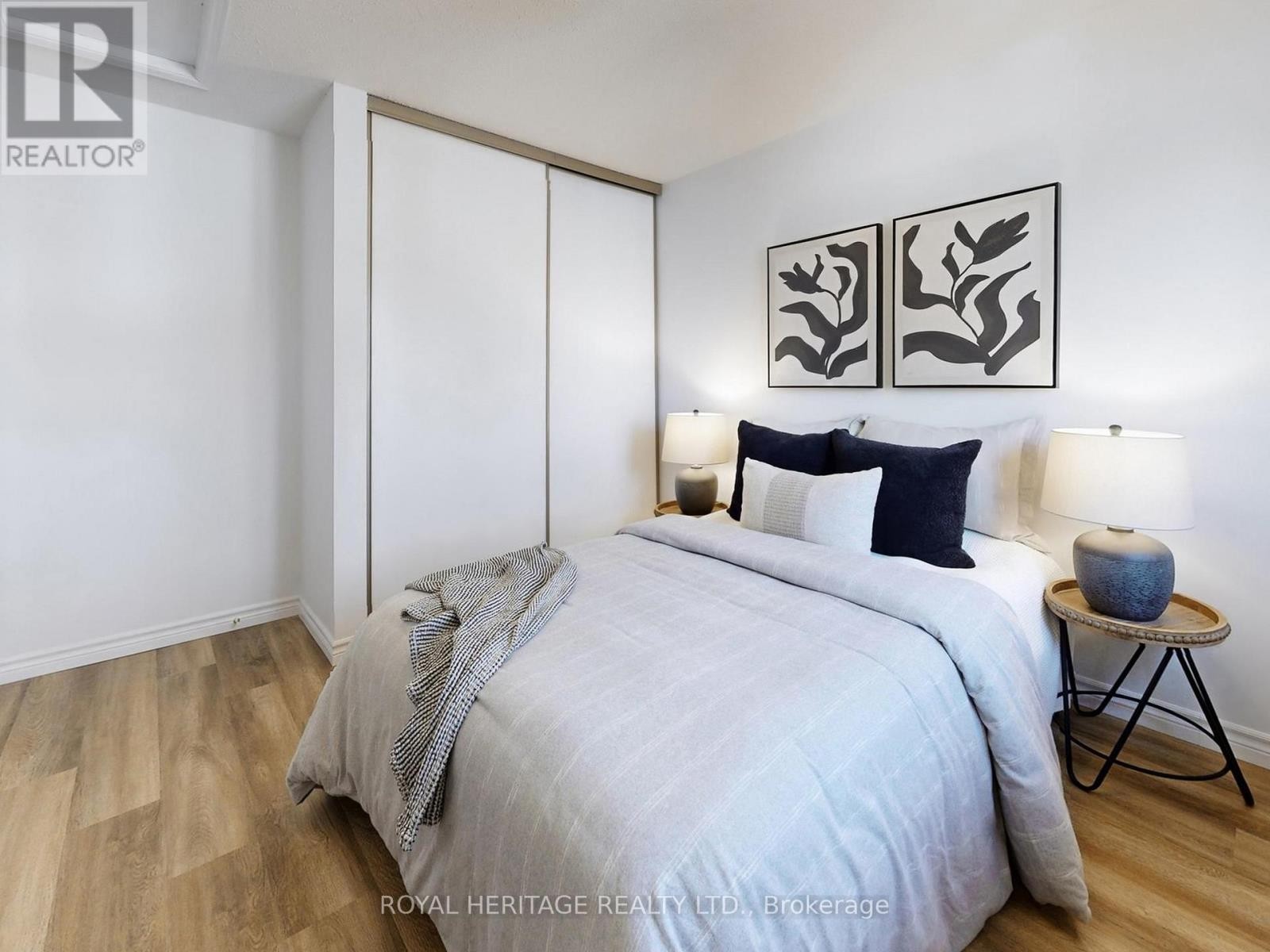 












39 - 10 BASSETT BOULEVARD

,
Whitby (Pringle Creek),




Ontario
L1N9C4

