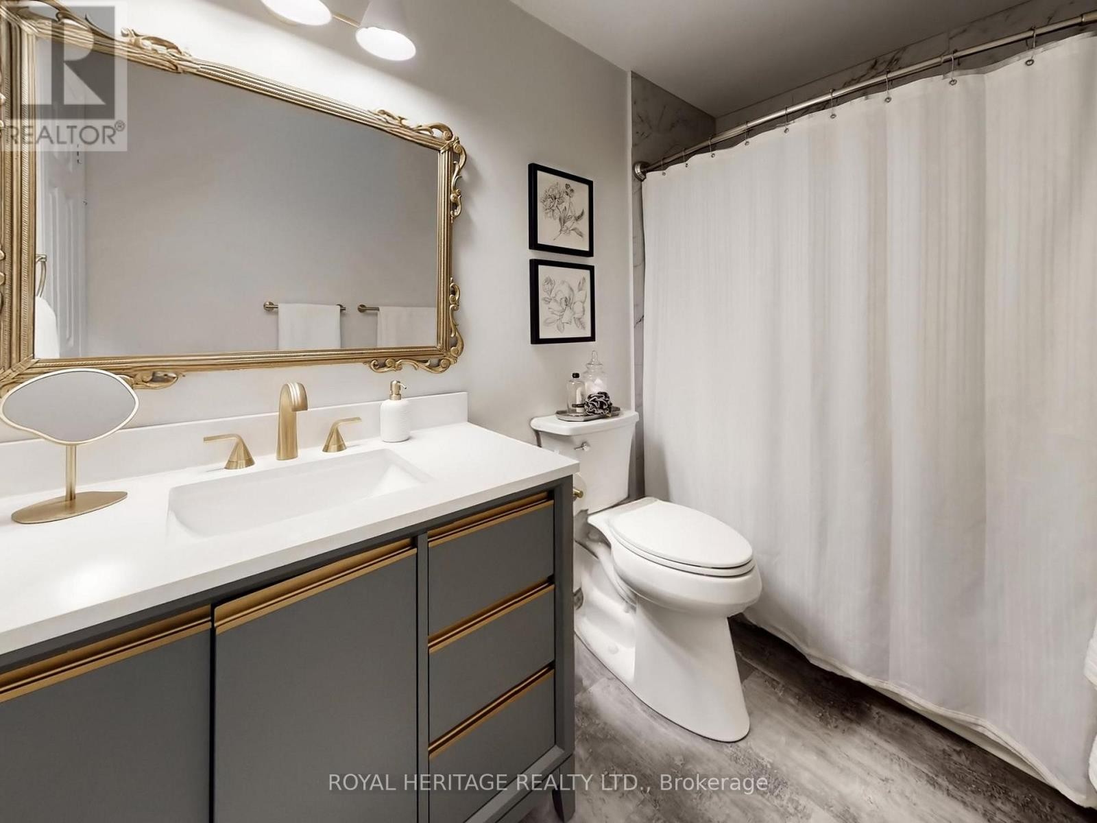 












39 - 10 BASSETT BOULEVARD

,
Whitby (Pringle Creek),




Ontario
L1N9C4

