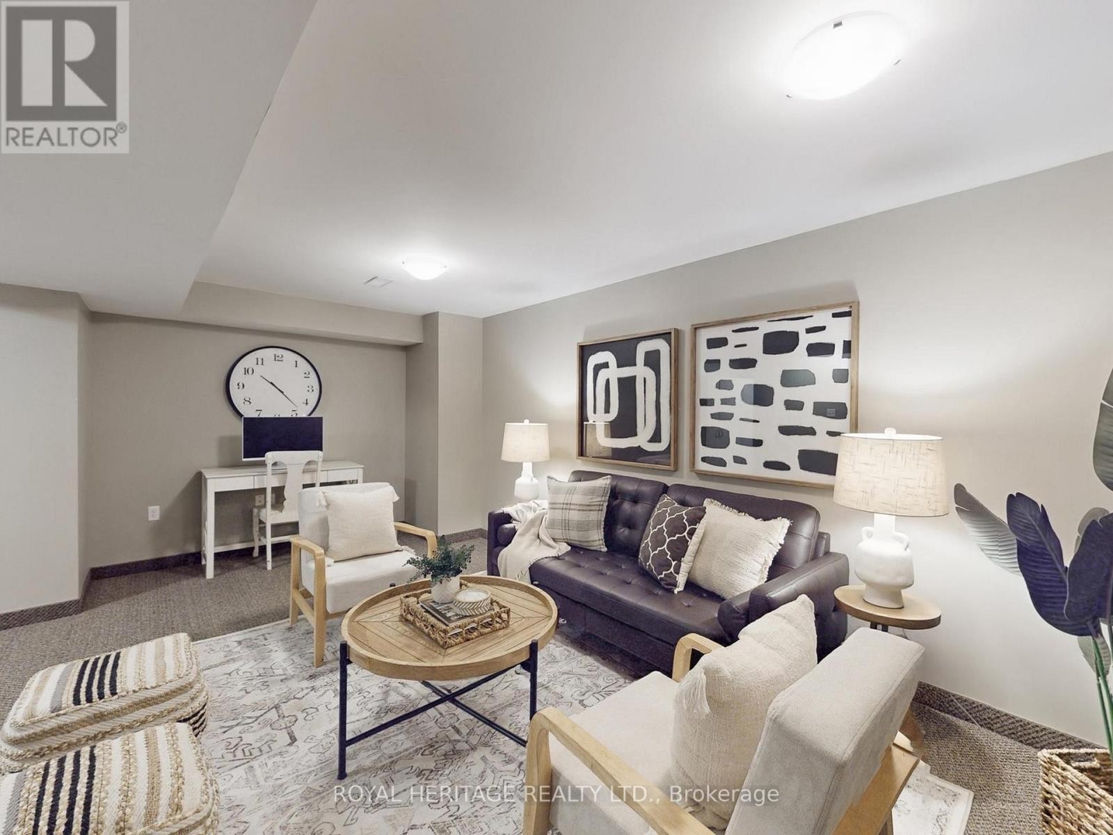 












39 - 10 BASSETT BOULEVARD

,
Whitby (Pringle Creek),




Ontario
L1N9C4

