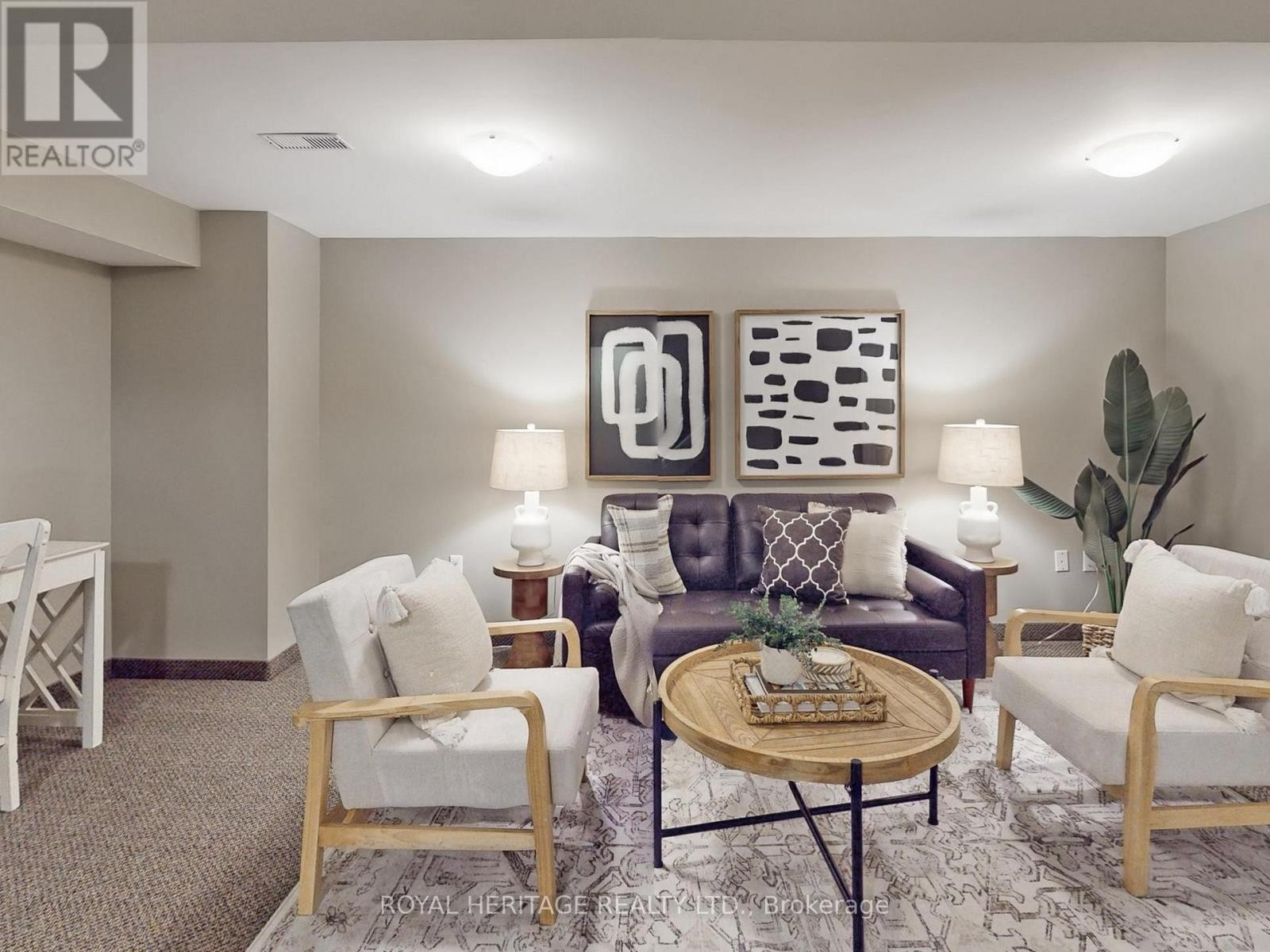 












39 - 10 BASSETT BOULEVARD

,
Whitby (Pringle Creek),




Ontario
L1N9C4

