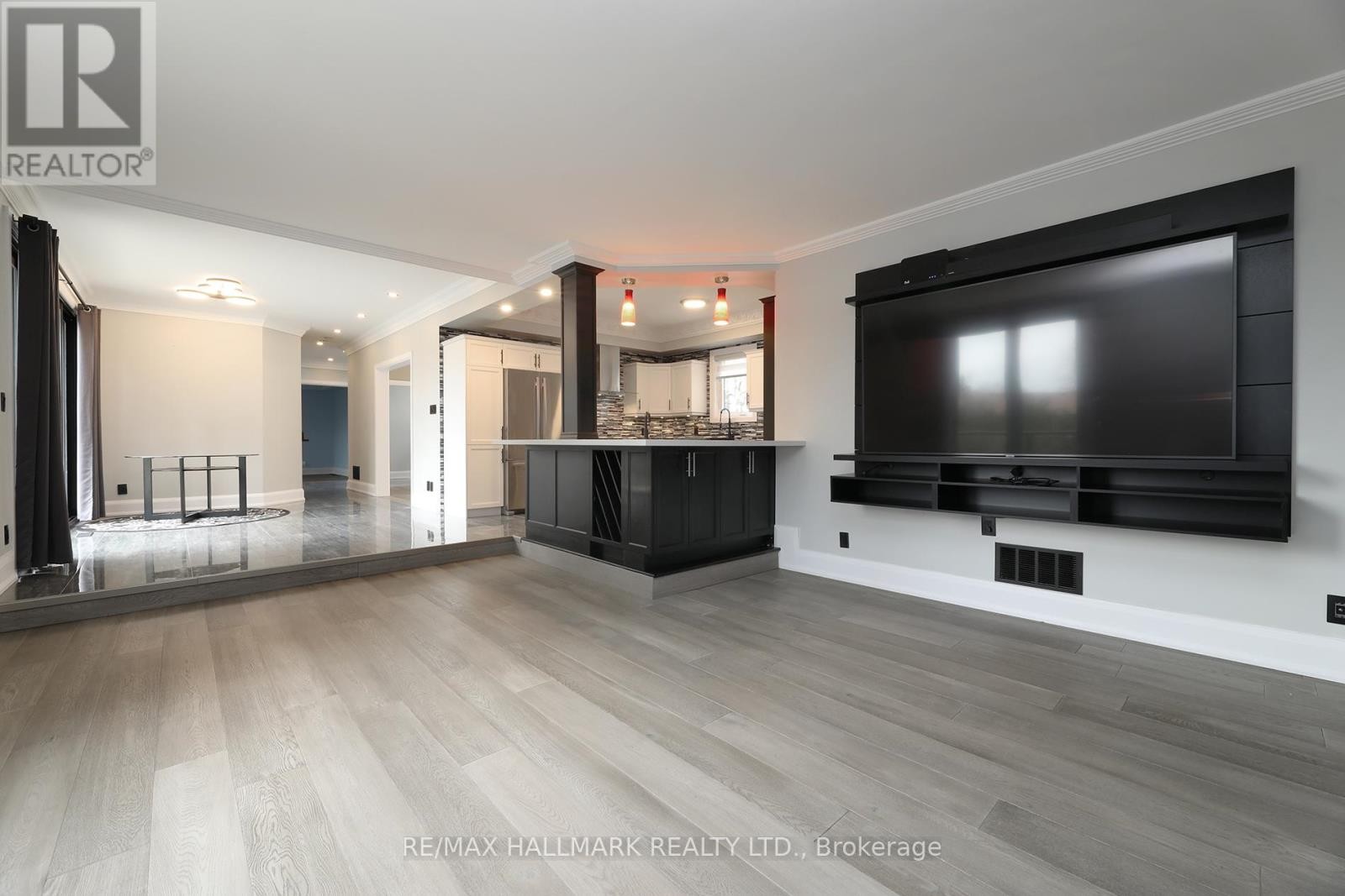 












88 COLONEL DANFORTH TRAIL

,
Toronto (Centennial Scarborough),




Ontario
M1C1R1

