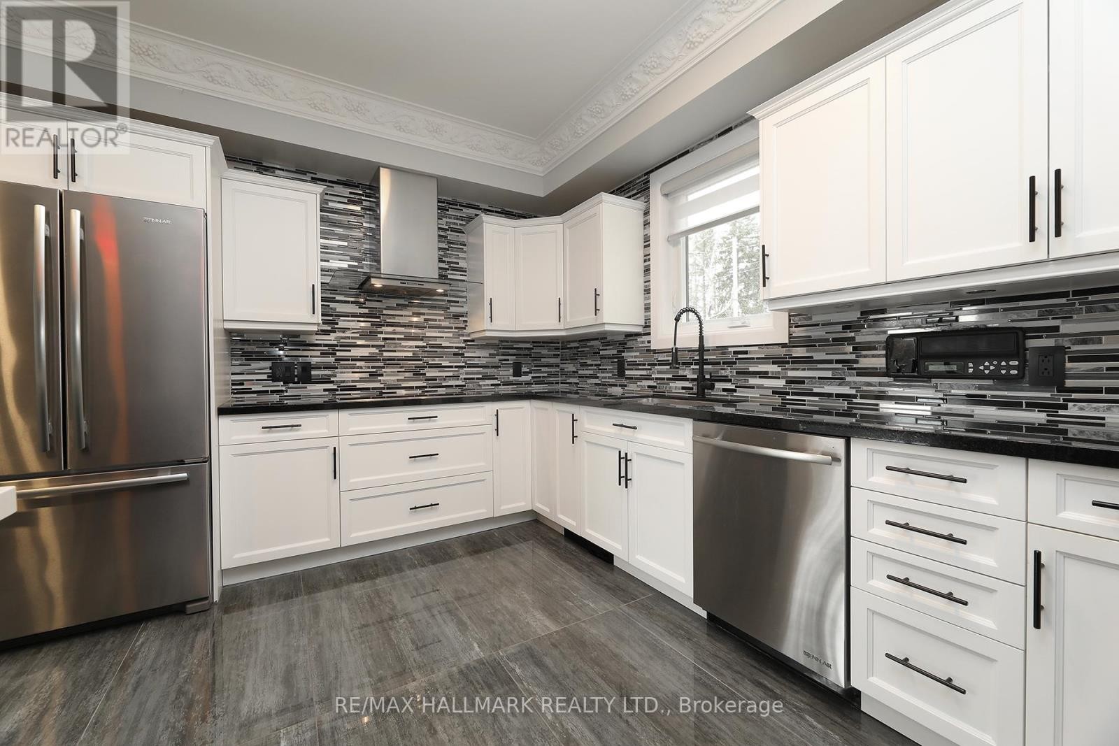 












88 COLONEL DANFORTH TRAIL

,
Toronto (Centennial Scarborough),




Ontario
M1C1R1

