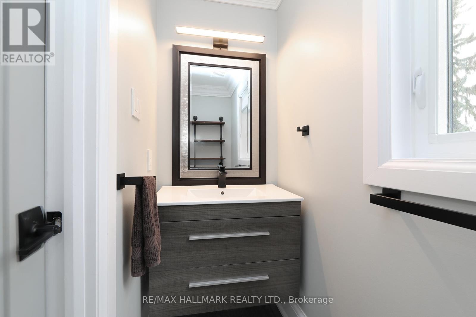 












88 COLONEL DANFORTH TRAIL

,
Toronto (Centennial Scarborough),




Ontario
M1C1R1

