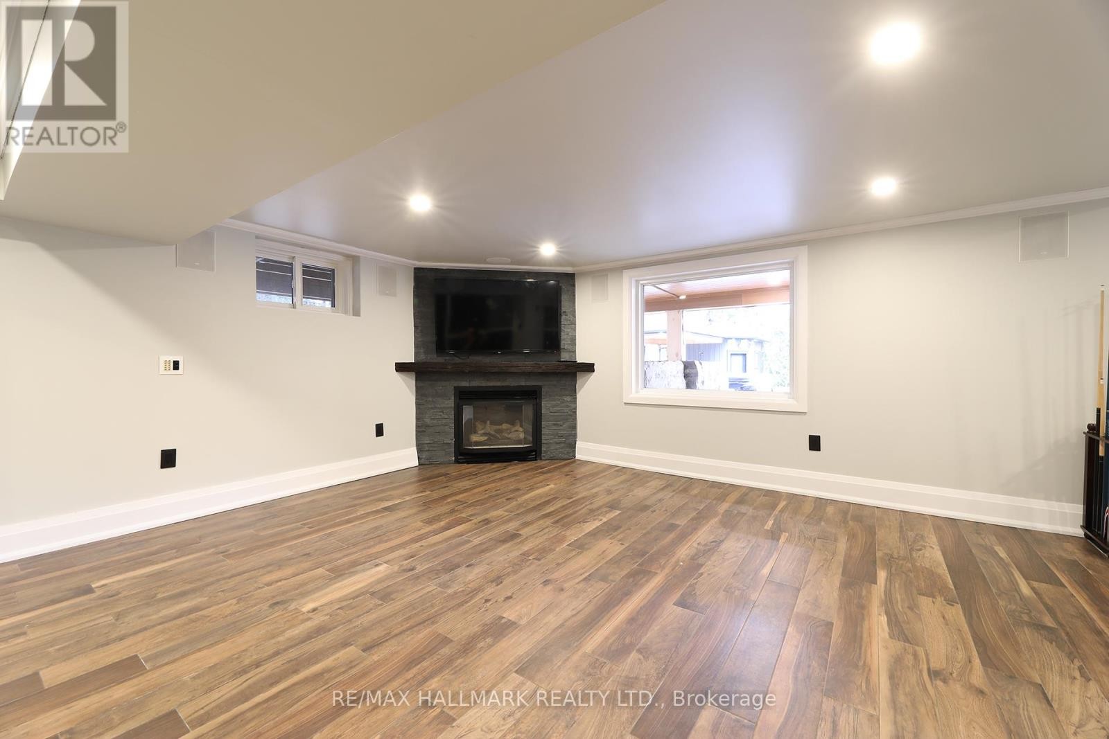 












88 COLONEL DANFORTH TRAIL

,
Toronto (Centennial Scarborough),




Ontario
M1C1R1

