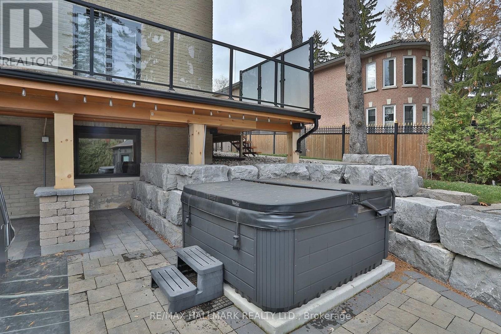 












88 COLONEL DANFORTH TRAIL

,
Toronto (Centennial Scarborough),




Ontario
M1C1R1

