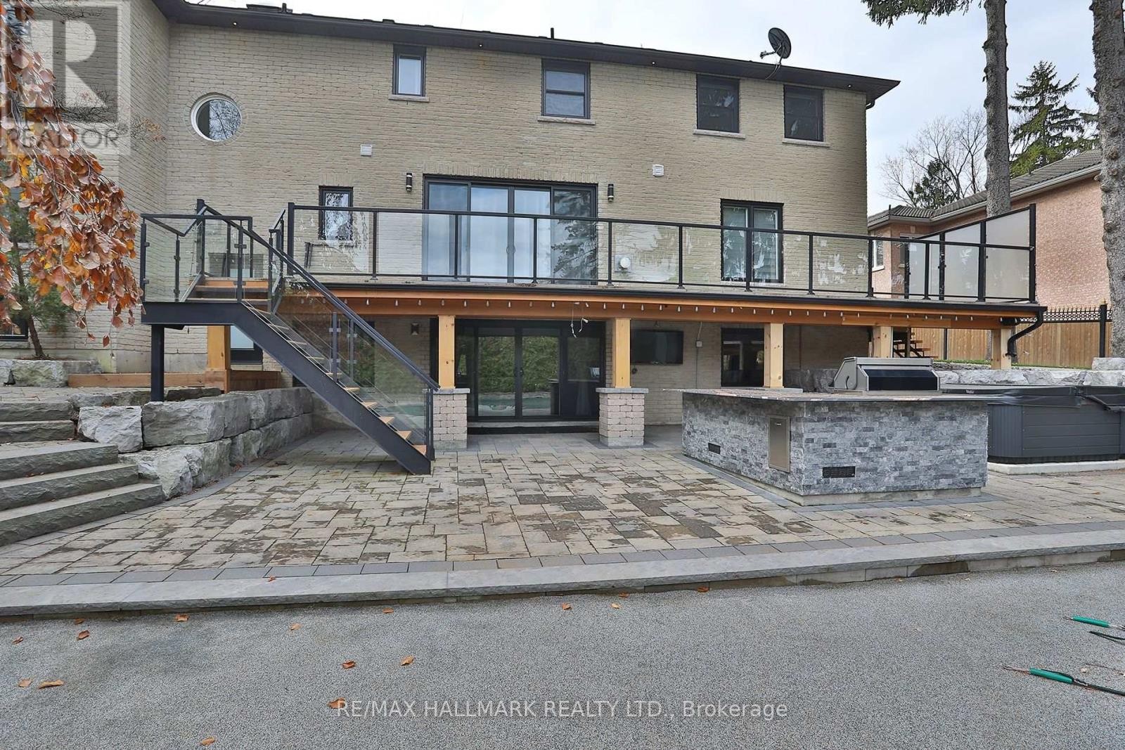 












88 COLONEL DANFORTH TRAIL

,
Toronto (Centennial Scarborough),




Ontario
M1C1R1

