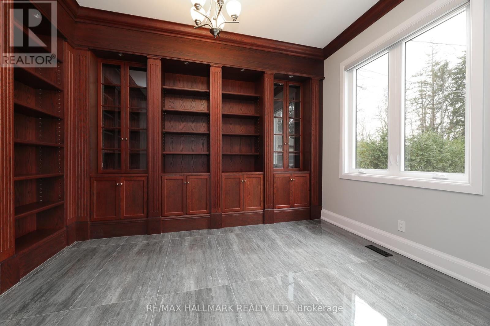 












88 COLONEL DANFORTH TRAIL

,
Toronto (Centennial Scarborough),




Ontario
M1C1R1

