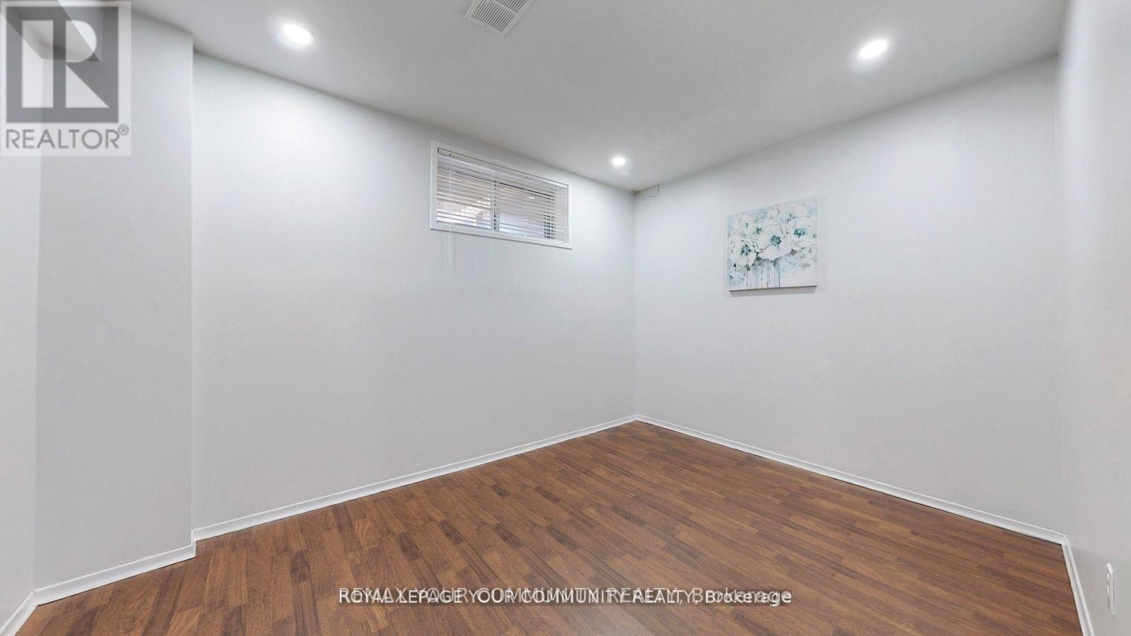 












BSMT - 41 SHROPSHIRE DRIVE

,
Toronto (Dorset Park),




Ontario
M1P1Y8

