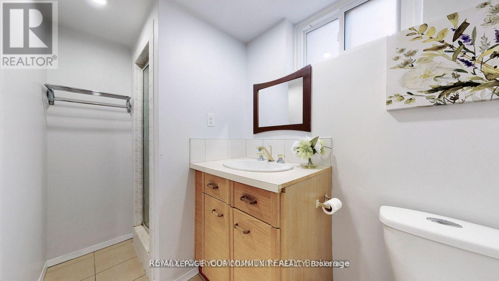












BSMT - 41 SHROPSHIRE DRIVE

,
Toronto (Dorset Park),




Ontario
M1P1Y8

