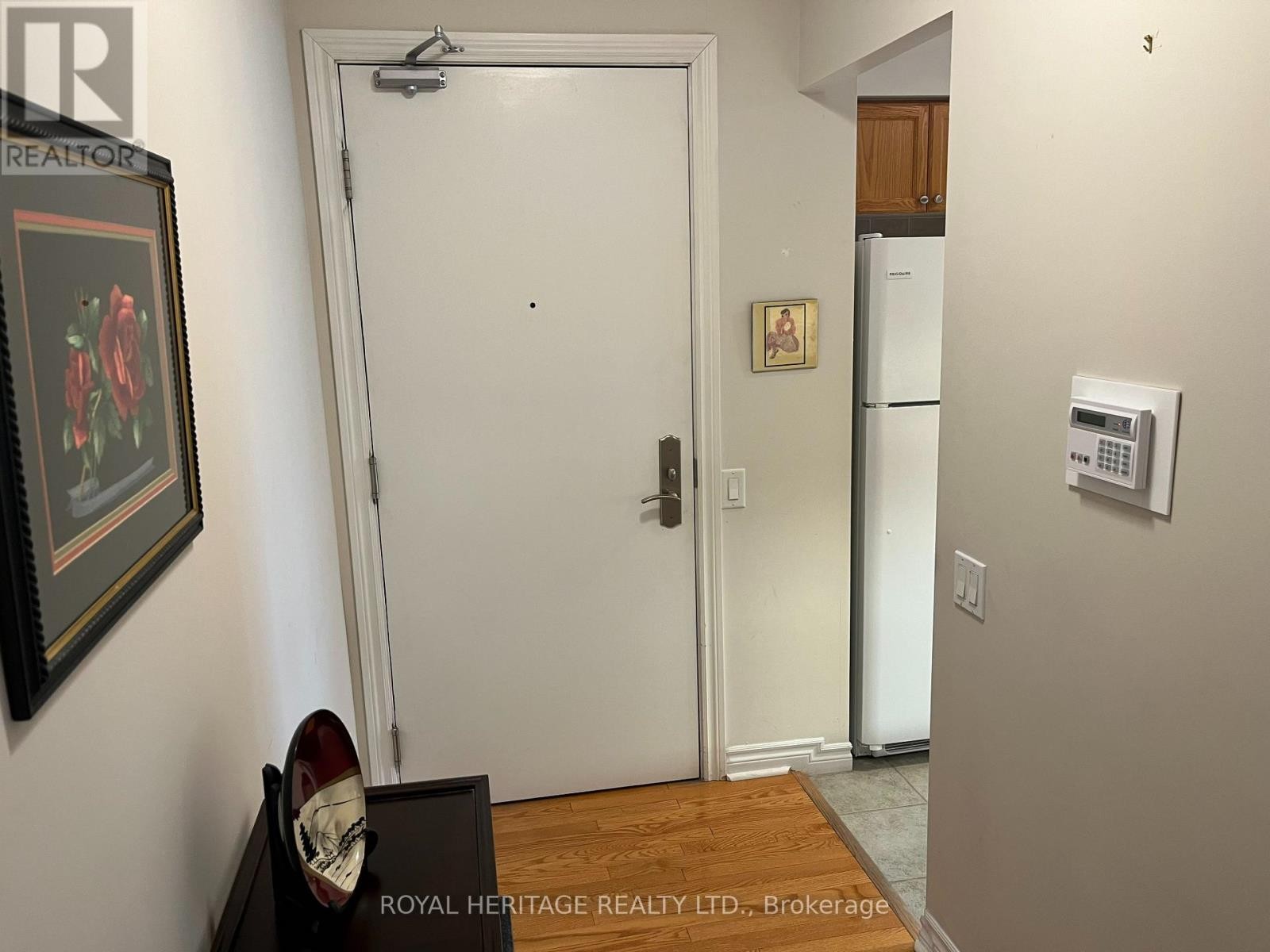 












1903 - 61 TOWN CENTRE COURT

,
Toronto (Bendale),




Ontario
M1P5C5

