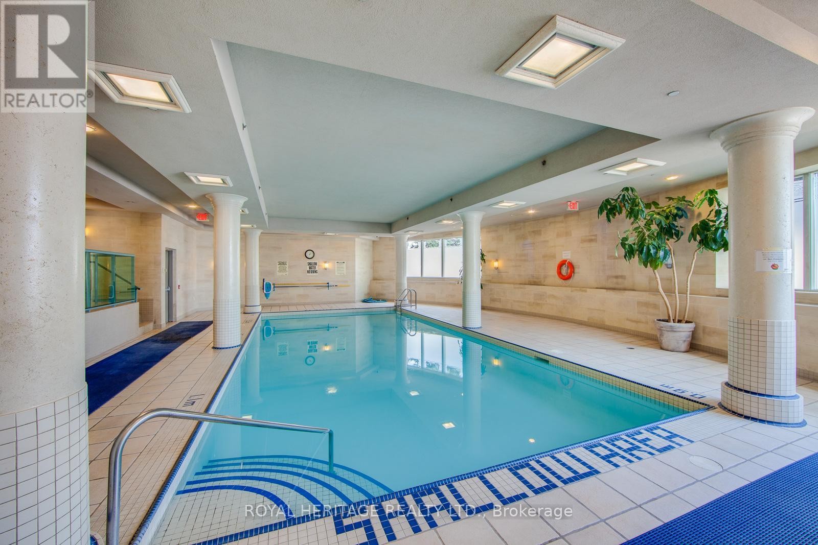 












1903 - 61 TOWN CENTRE COURT

,
Toronto (Bendale),




Ontario
M1P5C5

