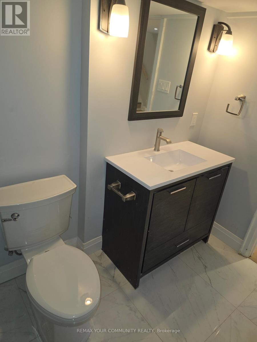 












LOWER LEVEL - 312 COCHRANE STREET

,
Whitby (Lynde Creek),




Ontario
L1N5J3

