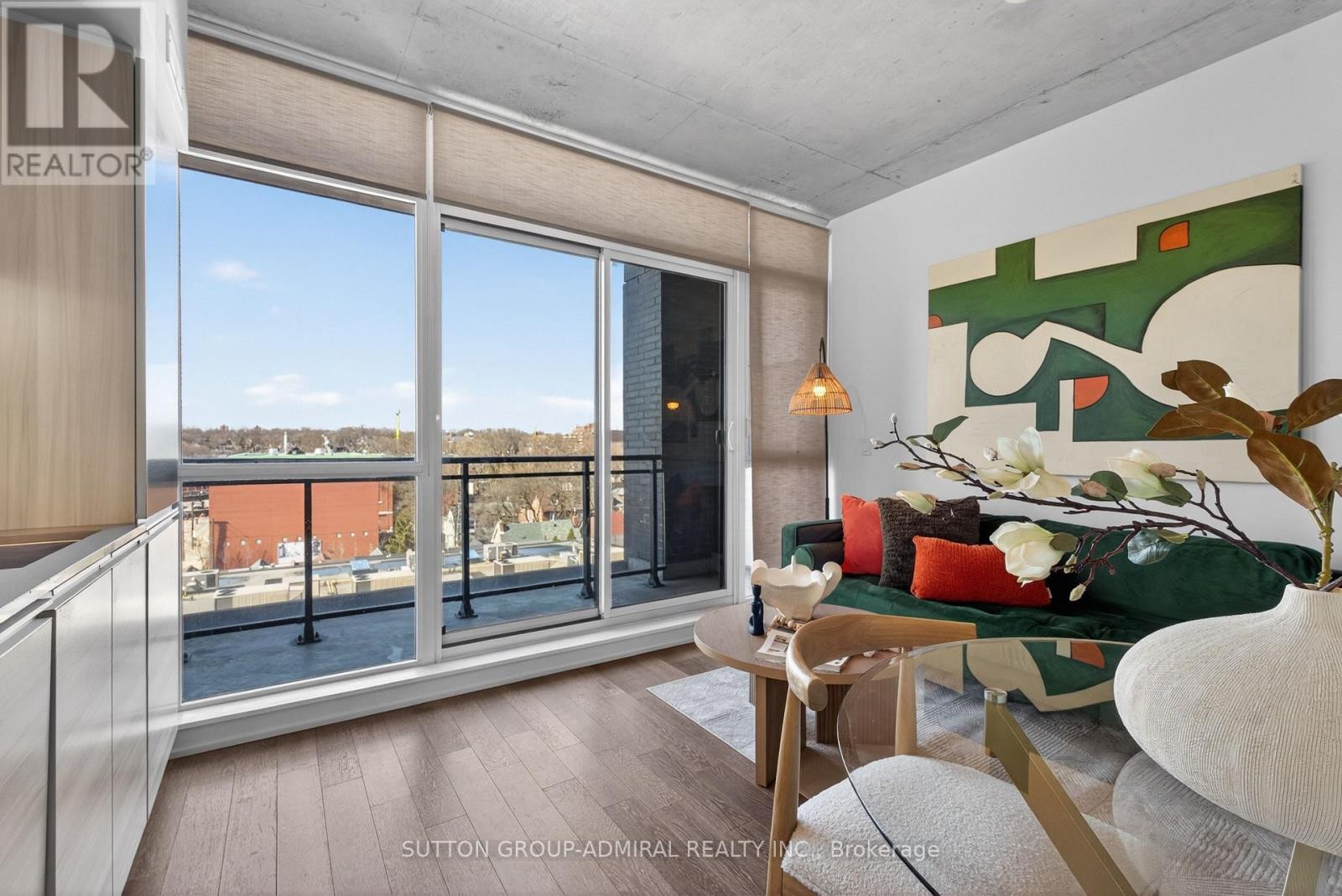 












725 - 1190 DUNDAS STREET E

,
Toronto (South Riverdale),




Ontario
M4M0C5


