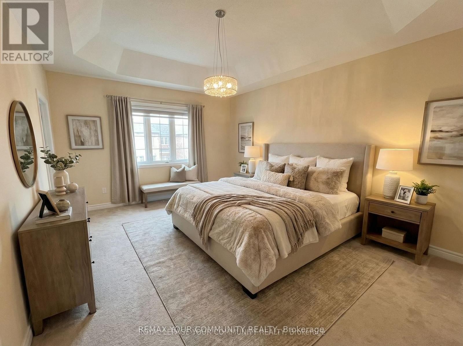 












29 HICKLING LANE

,
Ajax (Northwest Ajax),




Ontario
L1T0P9

