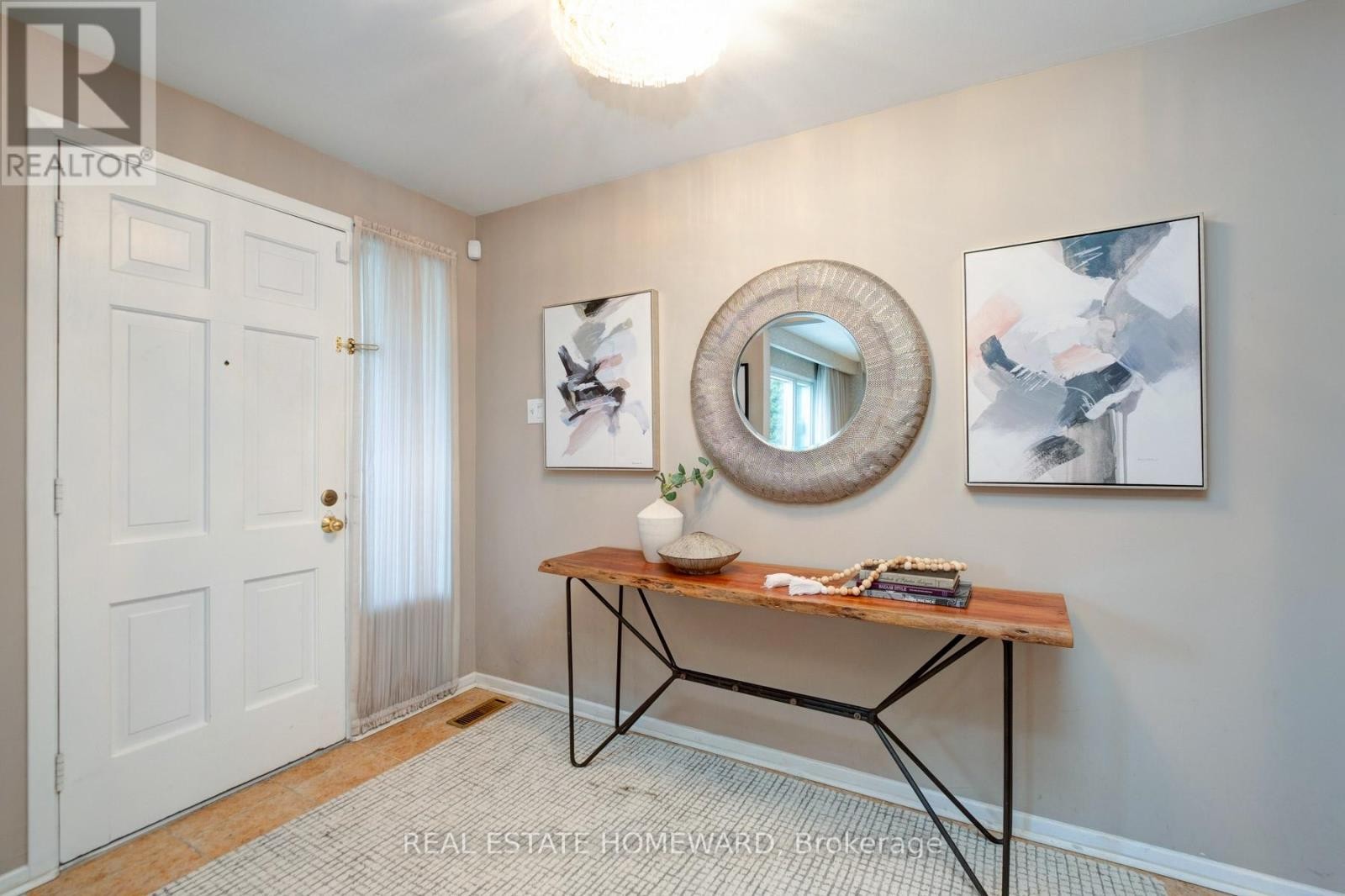 












62 ARDGOWAN CRESCENT

,
Toronto (Agincourt North),




Ontario
M1V1B3

