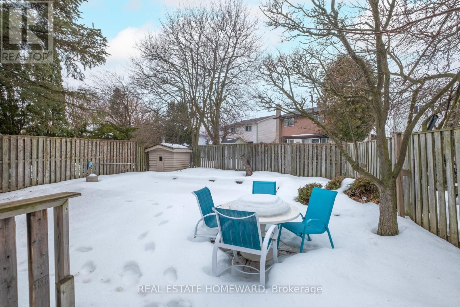 












62 ARDGOWAN CRESCENT

,
Toronto (Agincourt North),




Ontario
M1V1B3

