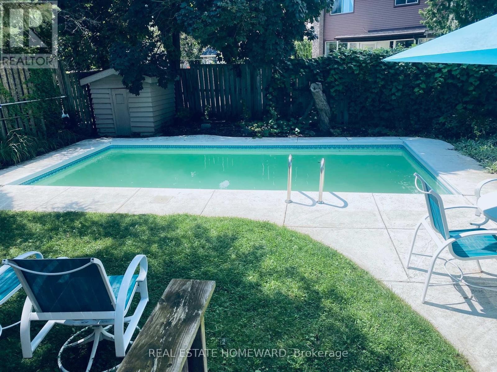 












62 ARDGOWAN CRESCENT

,
Toronto (Agincourt North),




Ontario
M1V1B3


