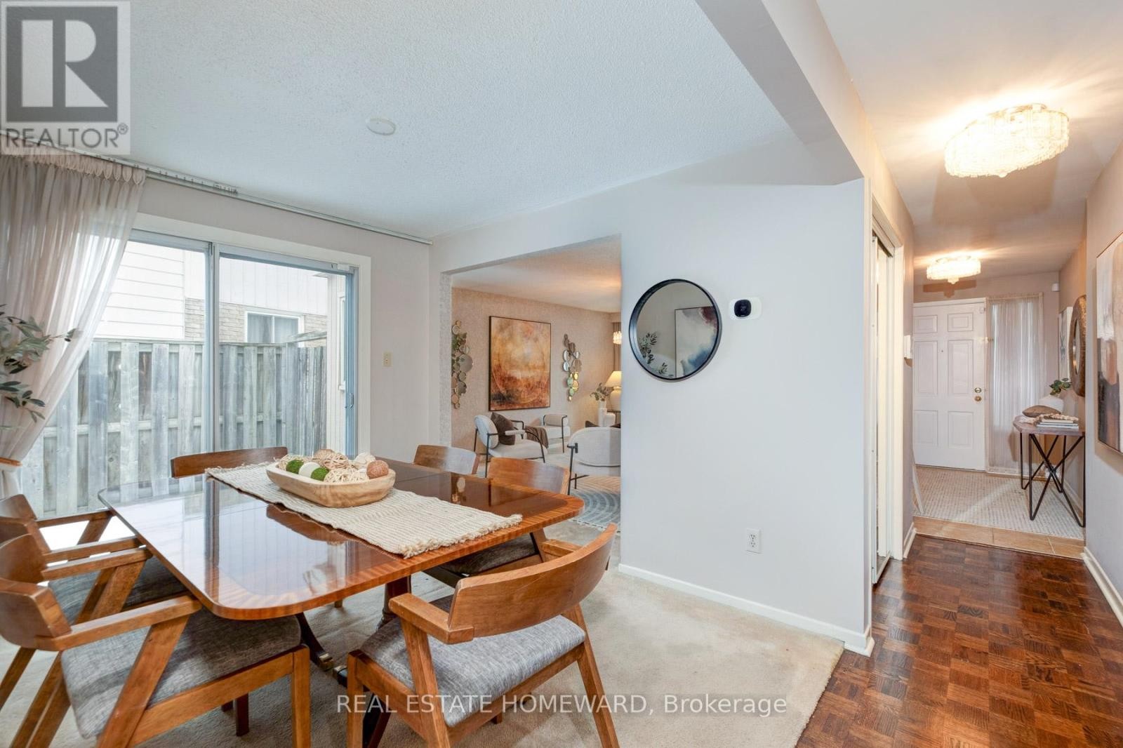 












62 ARDGOWAN CRESCENT

,
Toronto (Agincourt North),




Ontario
M1V1B3

