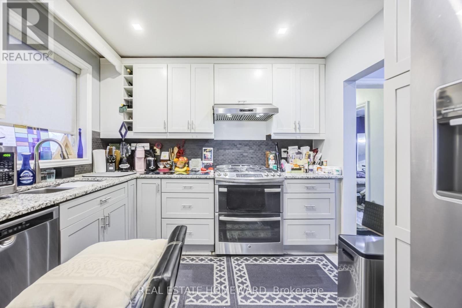 












4 MOORECROFT CRESCENT

,
Toronto (Ionview),




Ontario
M1K3V1

