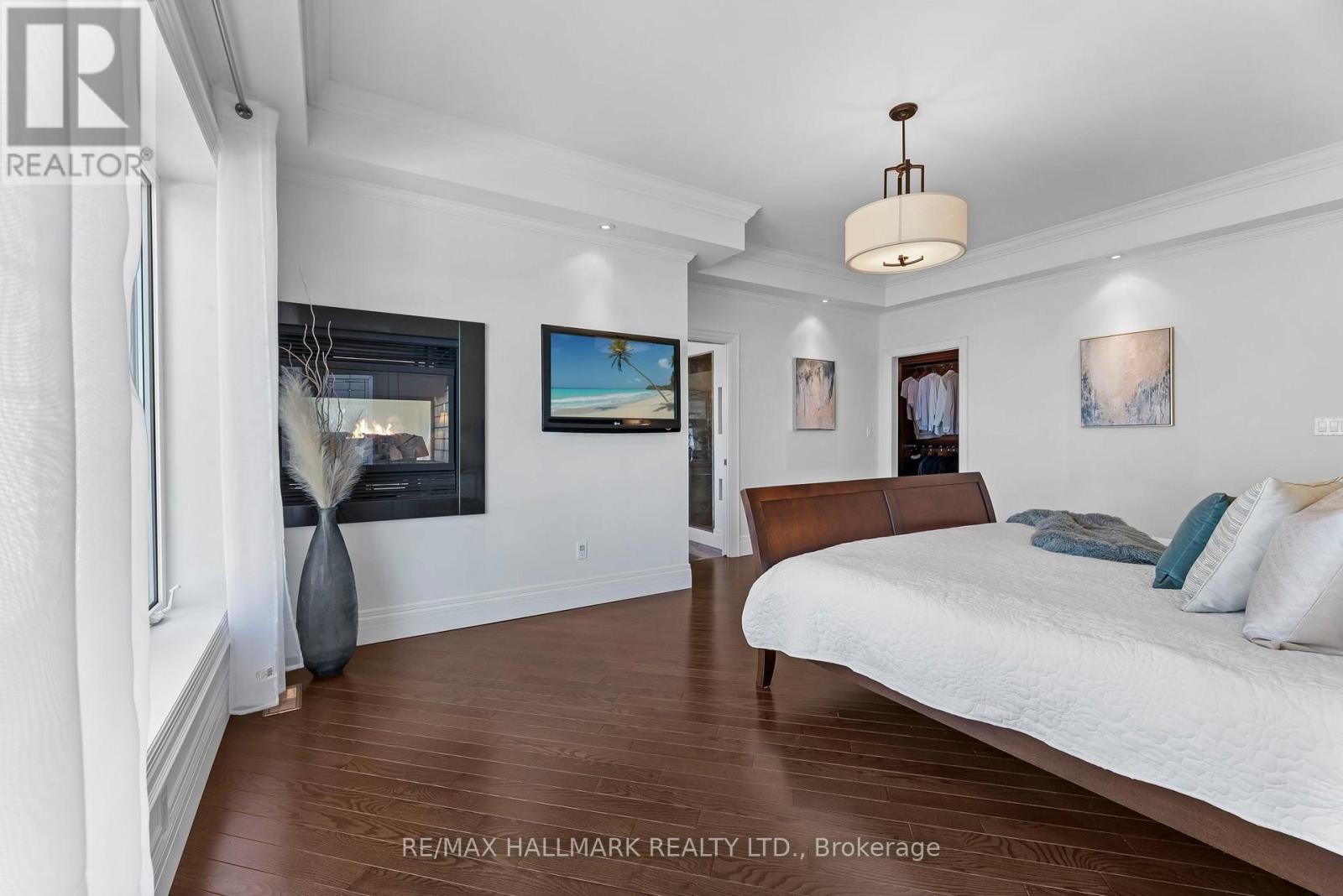 












5038 THORNTON ROAD N

,
Oshawa,




Ontario
L1H7K4


