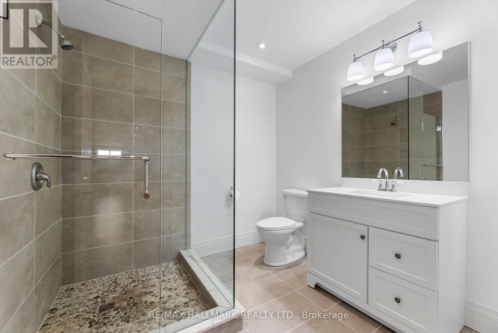 












5038 THORNTON ROAD N

,
Oshawa,




Ontario
L1H7K4

