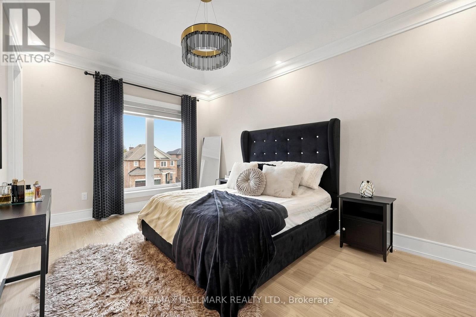












901 WINGARDEN CRESCENT

,
Pickering (Dunbarton),




Ontario
L1V7C5

