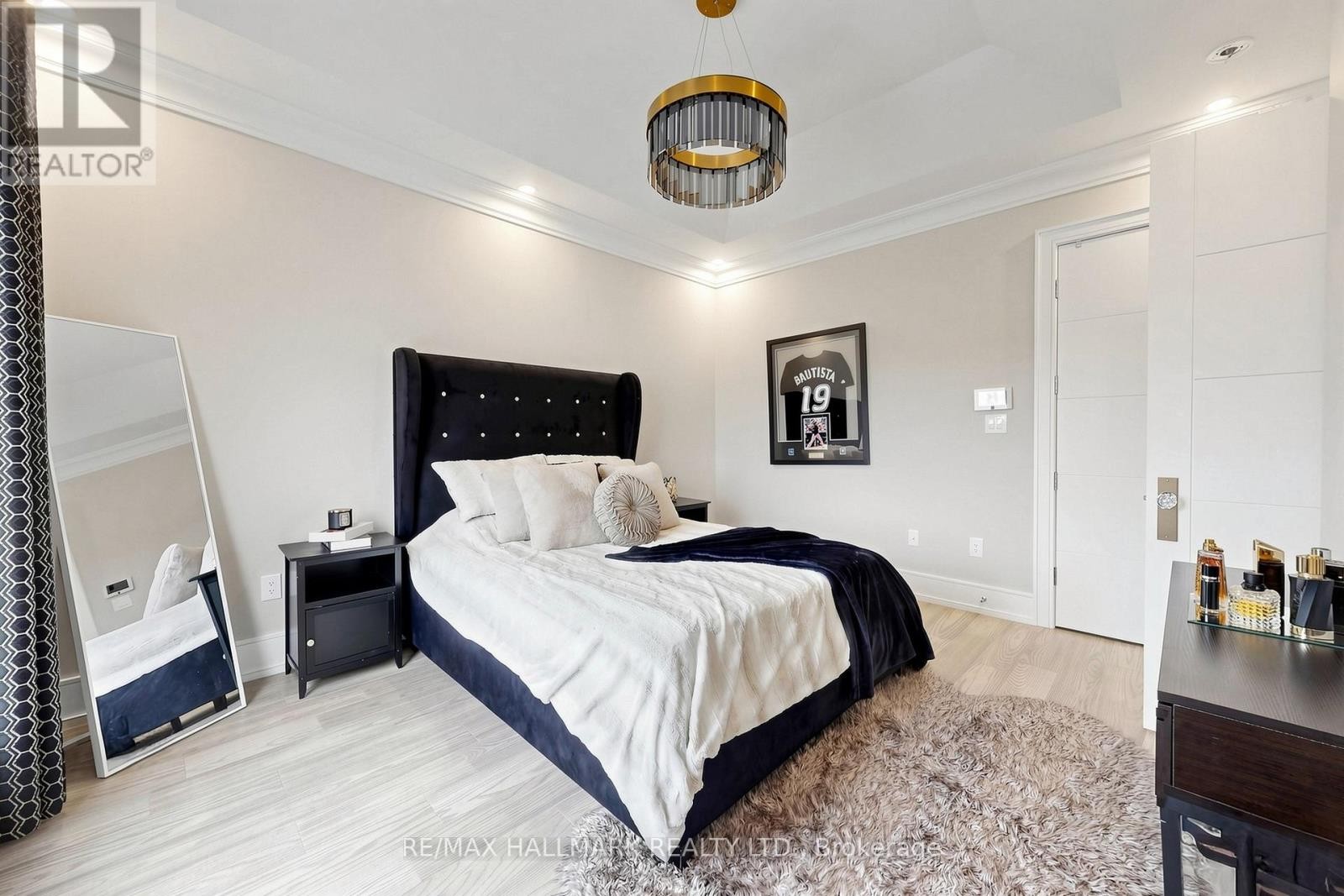 












901 WINGARDEN CRESCENT

,
Pickering (Dunbarton),




Ontario
L1V7C5

