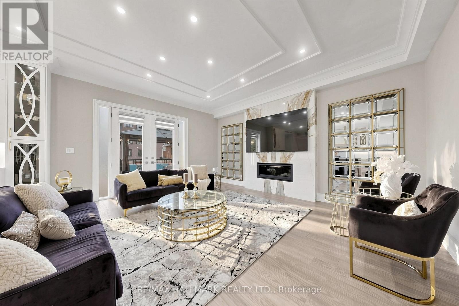 












901 WINGARDEN CRESCENT

,
Pickering (Dunbarton),




Ontario
L1V7C5

