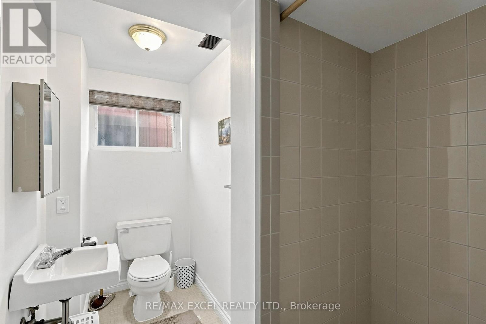 












75 BETHANY LEIGH DRIVE

,
Toronto (Agincourt North),




Ontario
M1V2N6

