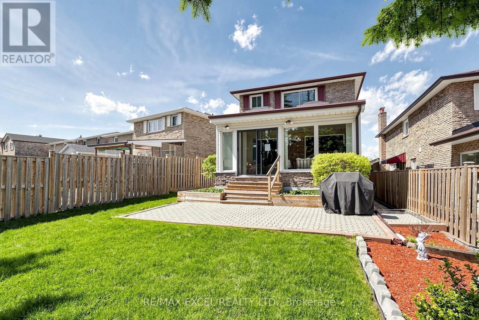 












75 BETHANY LEIGH DRIVE

,
Toronto (Agincourt North),




Ontario
M1V2N6

