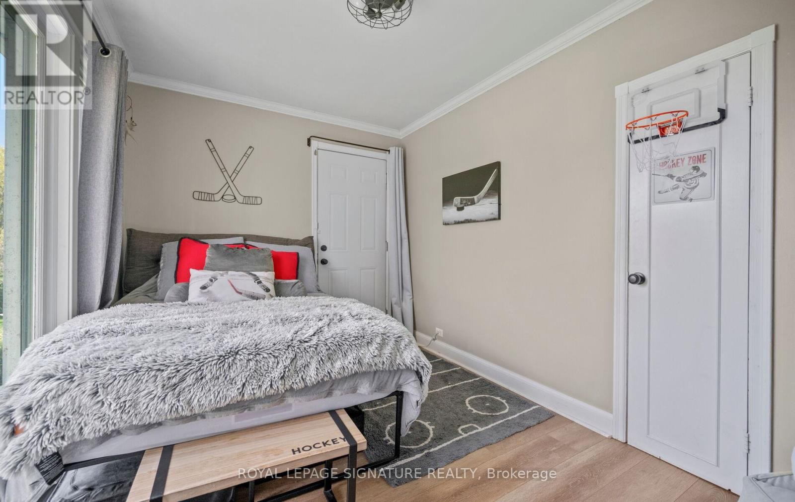 












773 MASSON STREET

,
Oshawa (Centennial),




Ontario
L1G5A7

