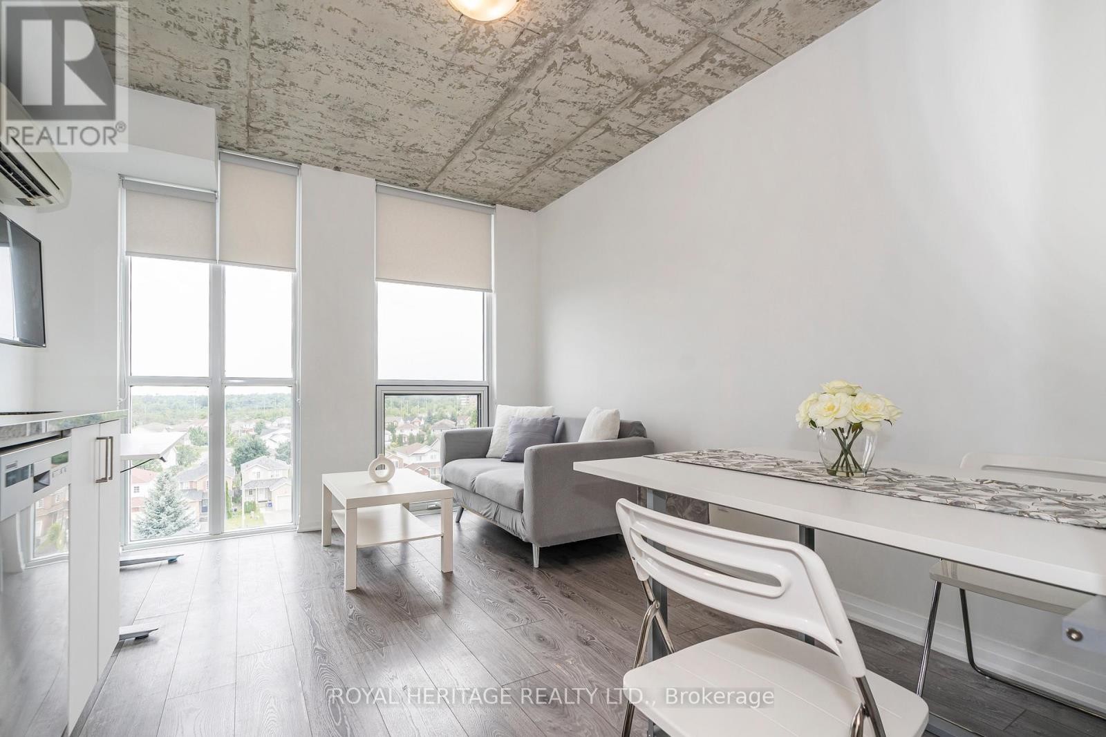 












614 - 1900 SIMCOE STREET N

,
Oshawa (Samac),




Ontario
L1G4Y3


