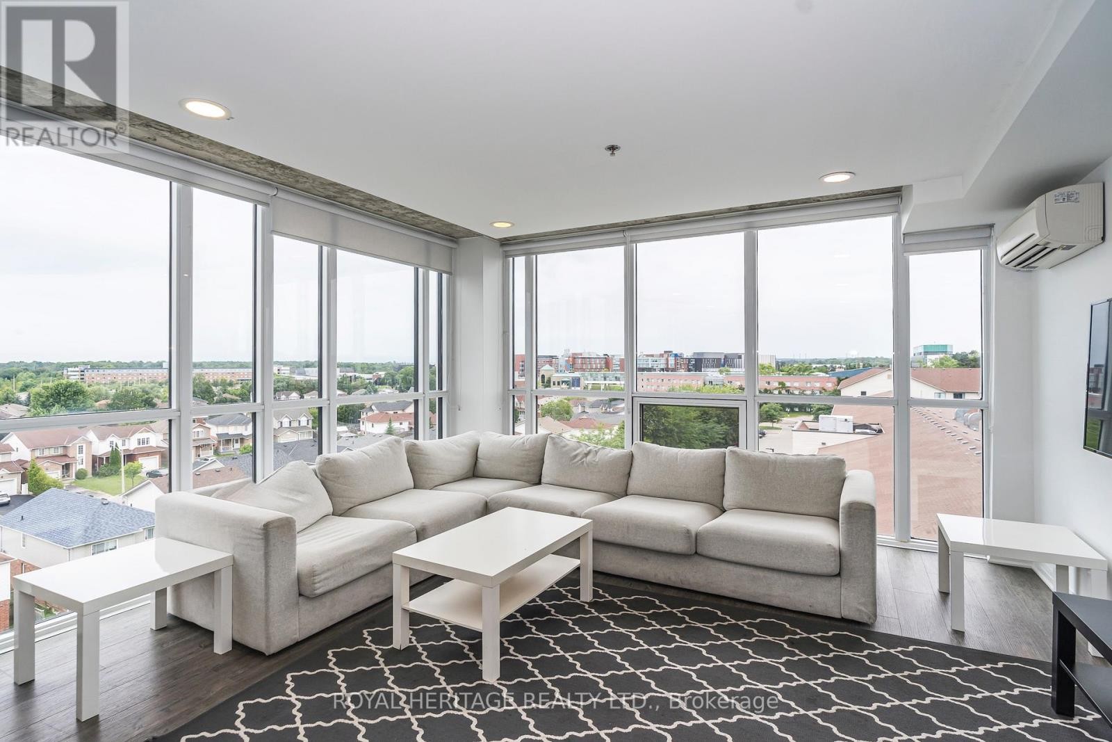 












614 - 1900 SIMCOE STREET N

,
Oshawa (Samac),




Ontario
L1G4Y3


