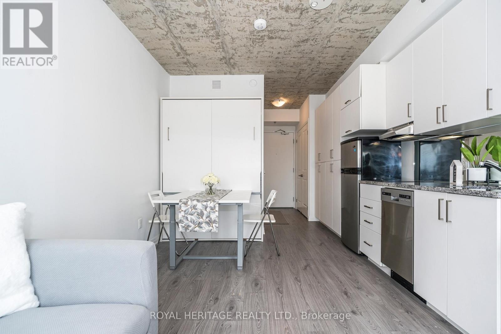 












614 - 1900 SIMCOE STREET N

,
Oshawa (Samac),




Ontario
L1G4Y3

