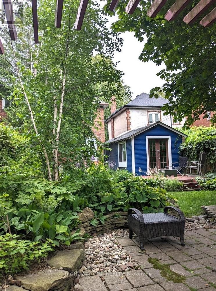 












26 MARYLAND BOULEVARD

,
Toronto (Crescent Town),




Ontario
M4C5C9

