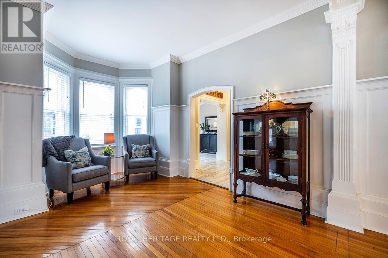 












220 COCHRANE STREET

,
Scugog (Port Perry),




Ontario
L9L1M1

