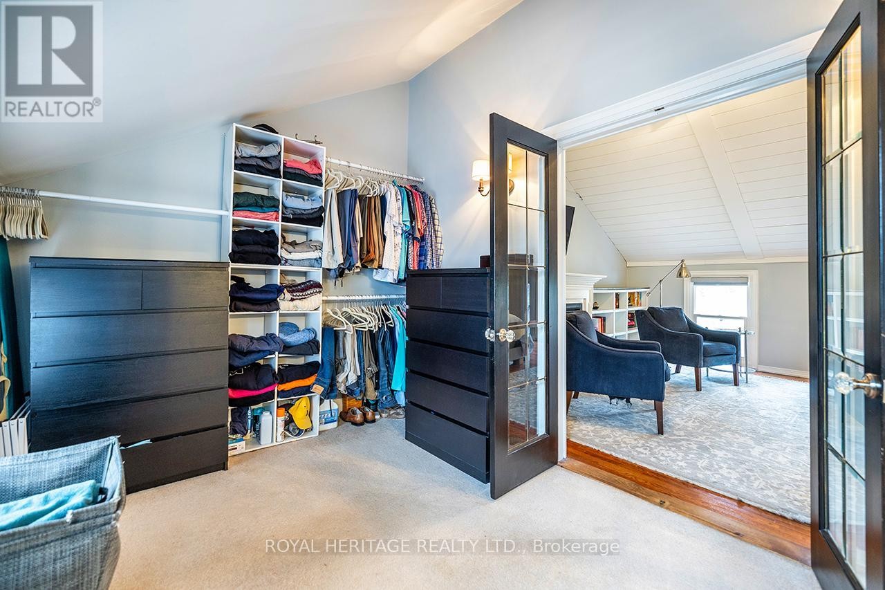 












220 COCHRANE STREET

,
Scugog (Port Perry),




Ontario
L9L1M1

