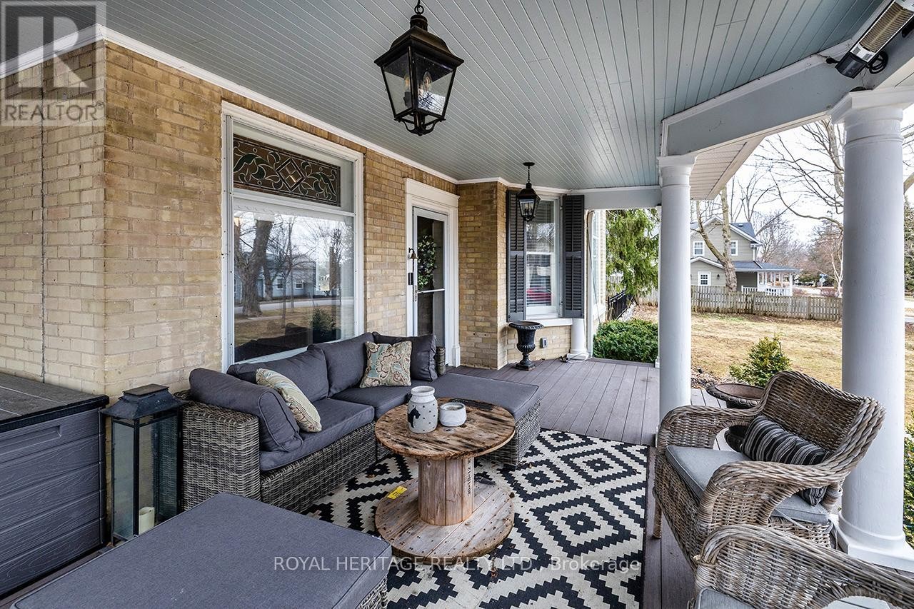 












220 COCHRANE STREET

,
Scugog (Port Perry),




Ontario
L9L1M1

