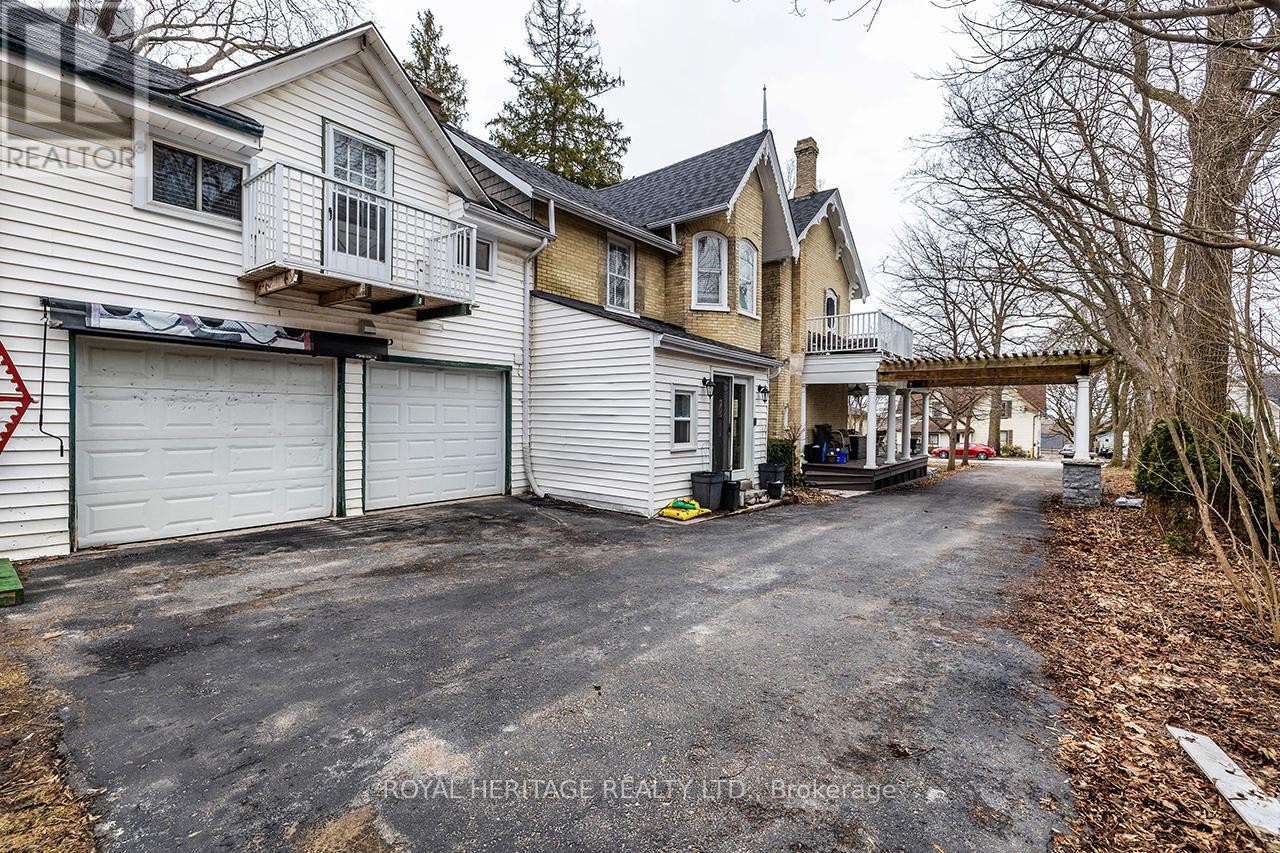 












220 COCHRANE STREET

,
Scugog (Port Perry),




Ontario
L9L1M1

