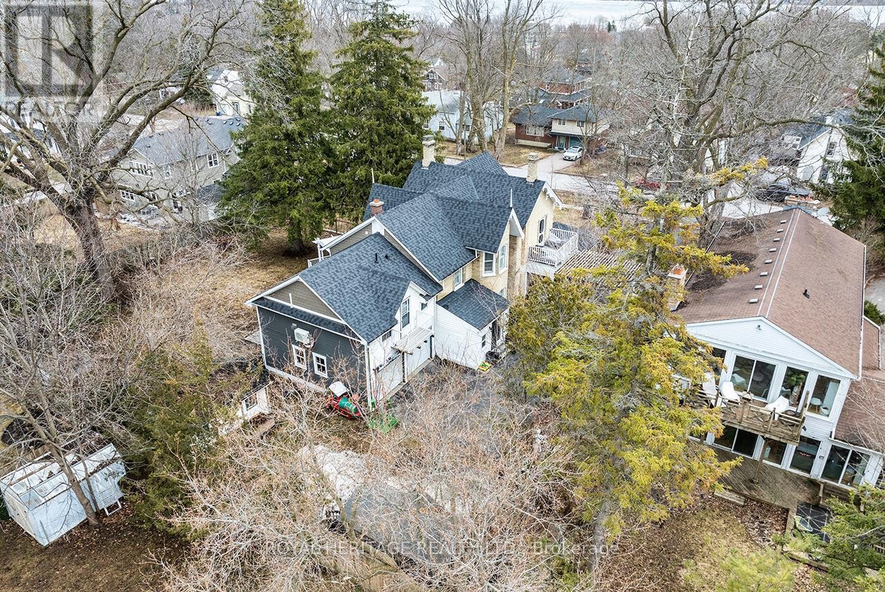 












220 COCHRANE STREET

,
Scugog (Port Perry),




Ontario
L9L1M1

