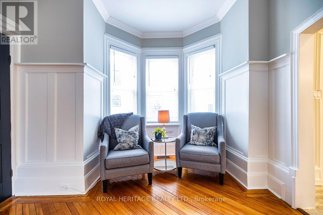 












220 COCHRANE STREET

,
Scugog (Port Perry),




Ontario
L9L1M1

