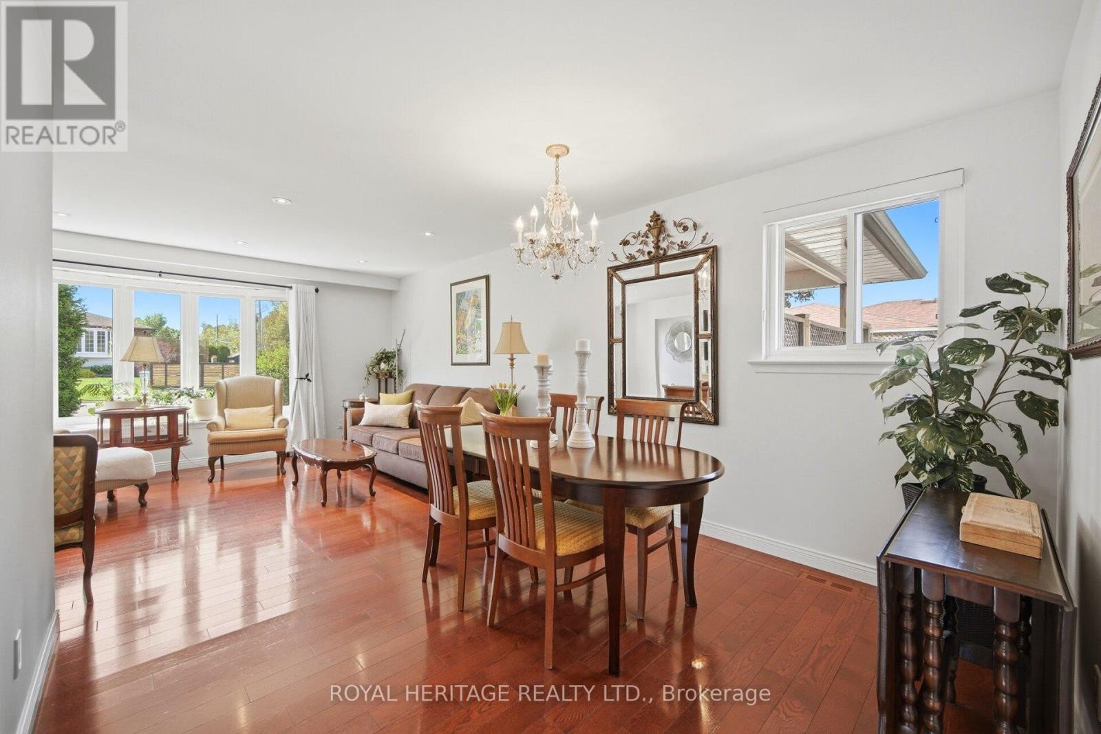 












115 CLOVER RIDGE DRIVE E

,
Ajax (South East),




Ontario
L1S1H1

