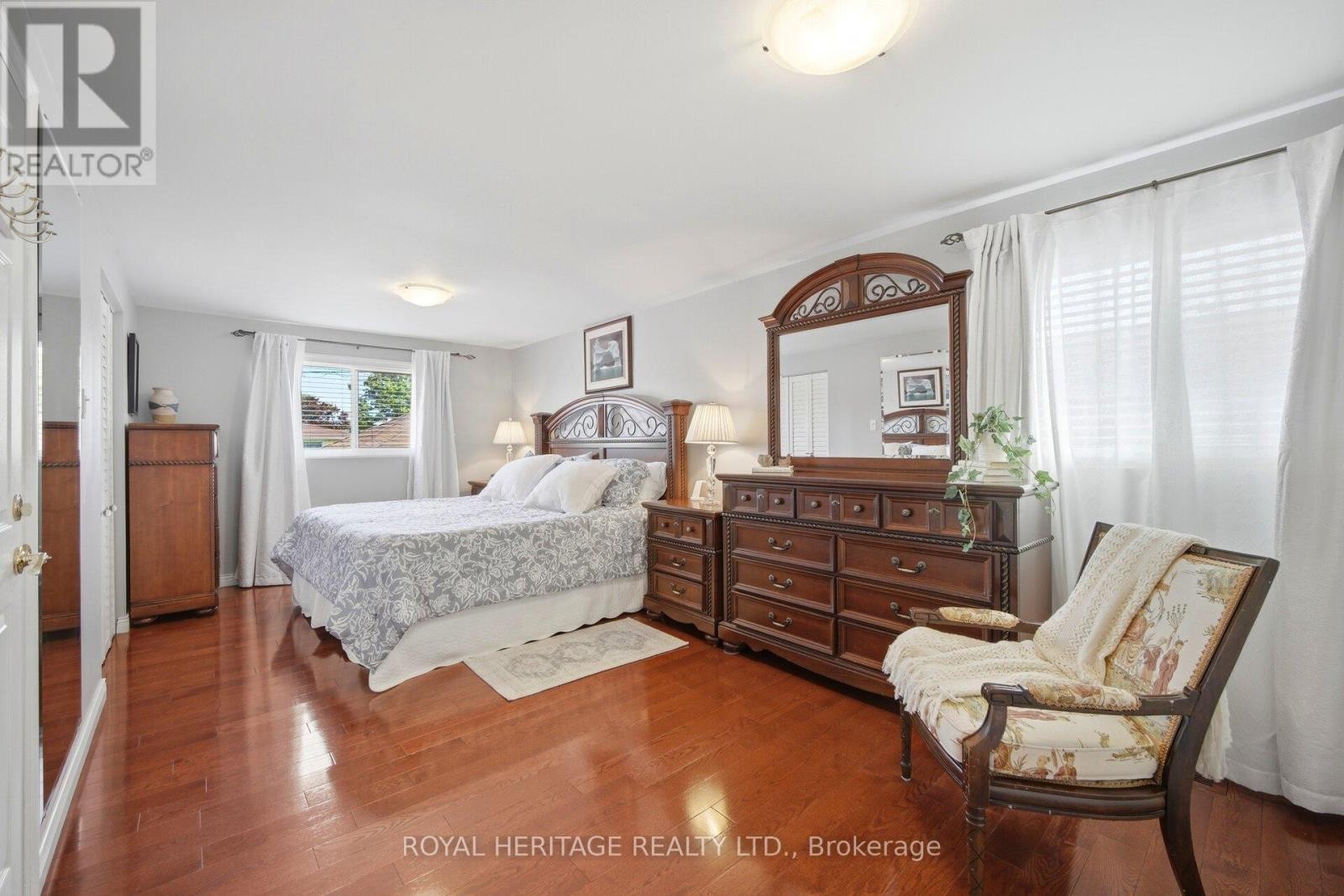 












115 CLOVER RIDGE DRIVE E

,
Ajax (South East),




Ontario
L1S1H1

