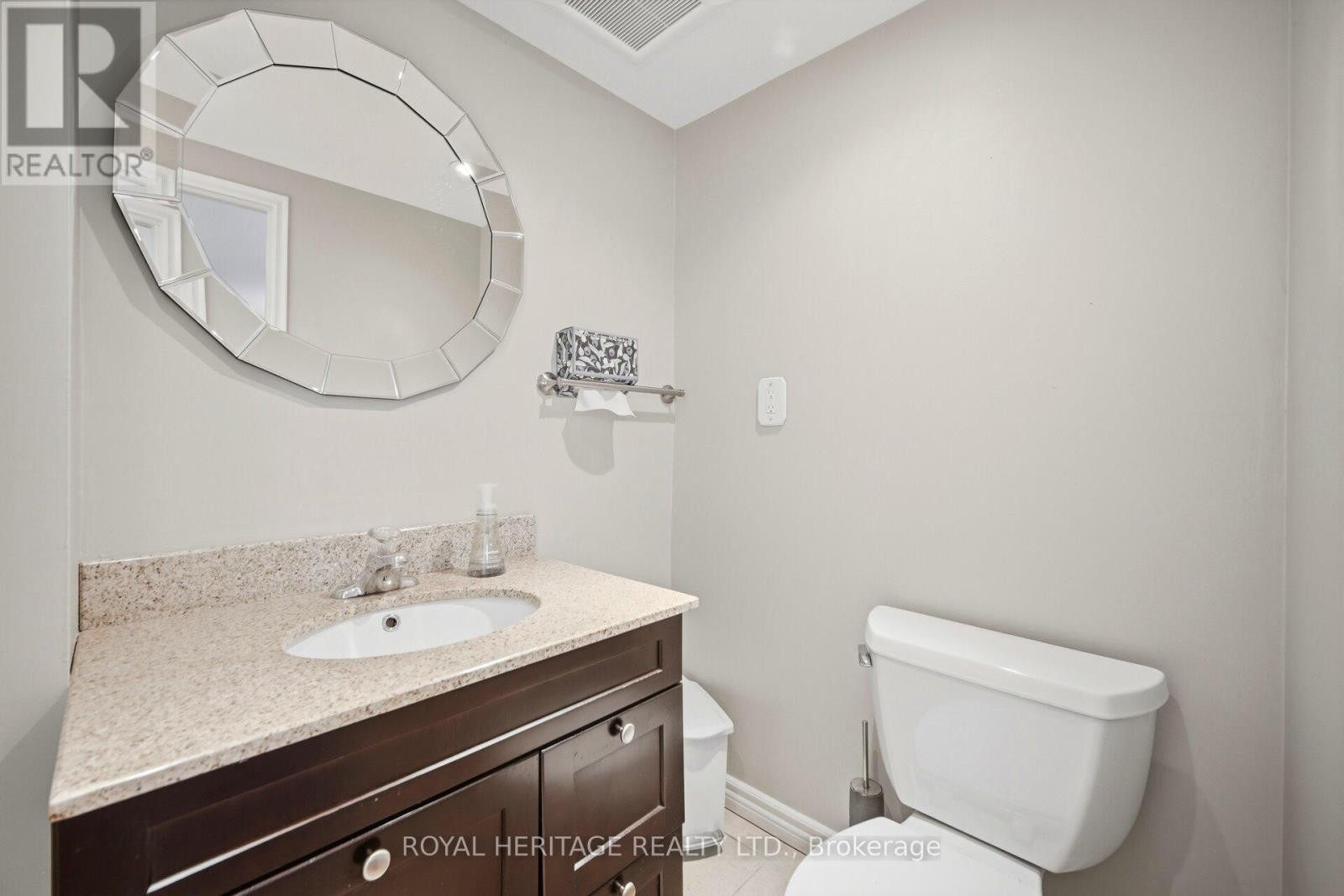 












115 CLOVER RIDGE DRIVE E

,
Ajax (South East),




Ontario
L1S1H1

