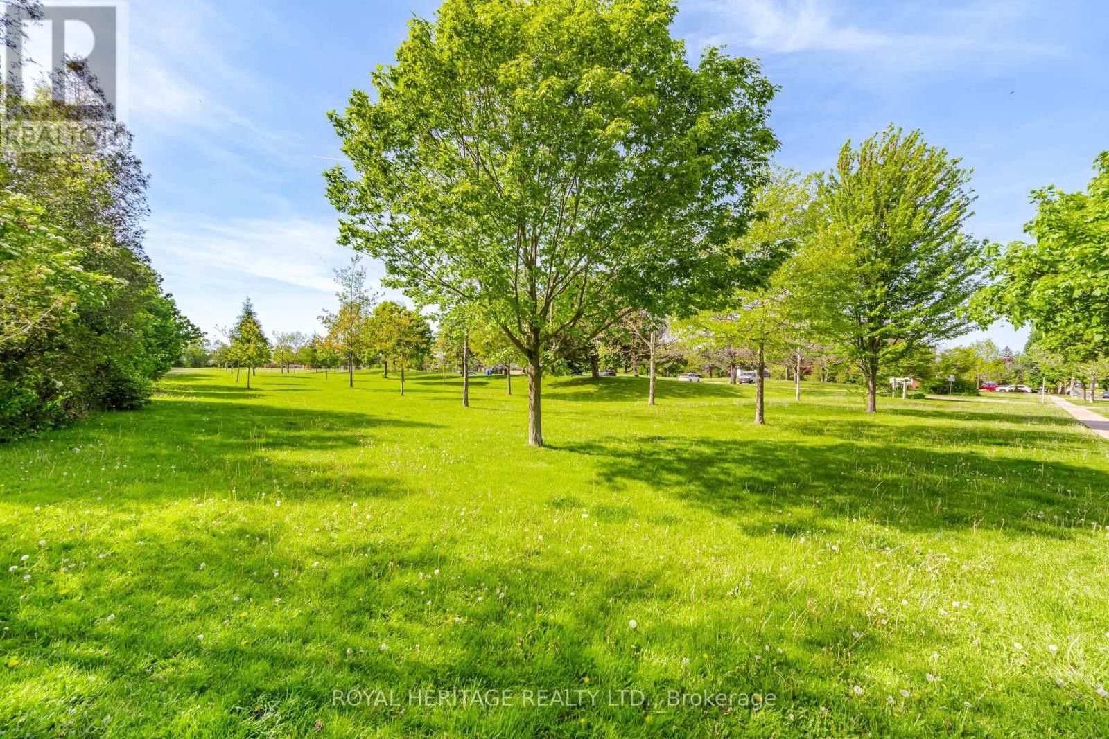 












115 CLOVER RIDGE DRIVE E

,
Ajax (South East),




Ontario
L1S1H1

